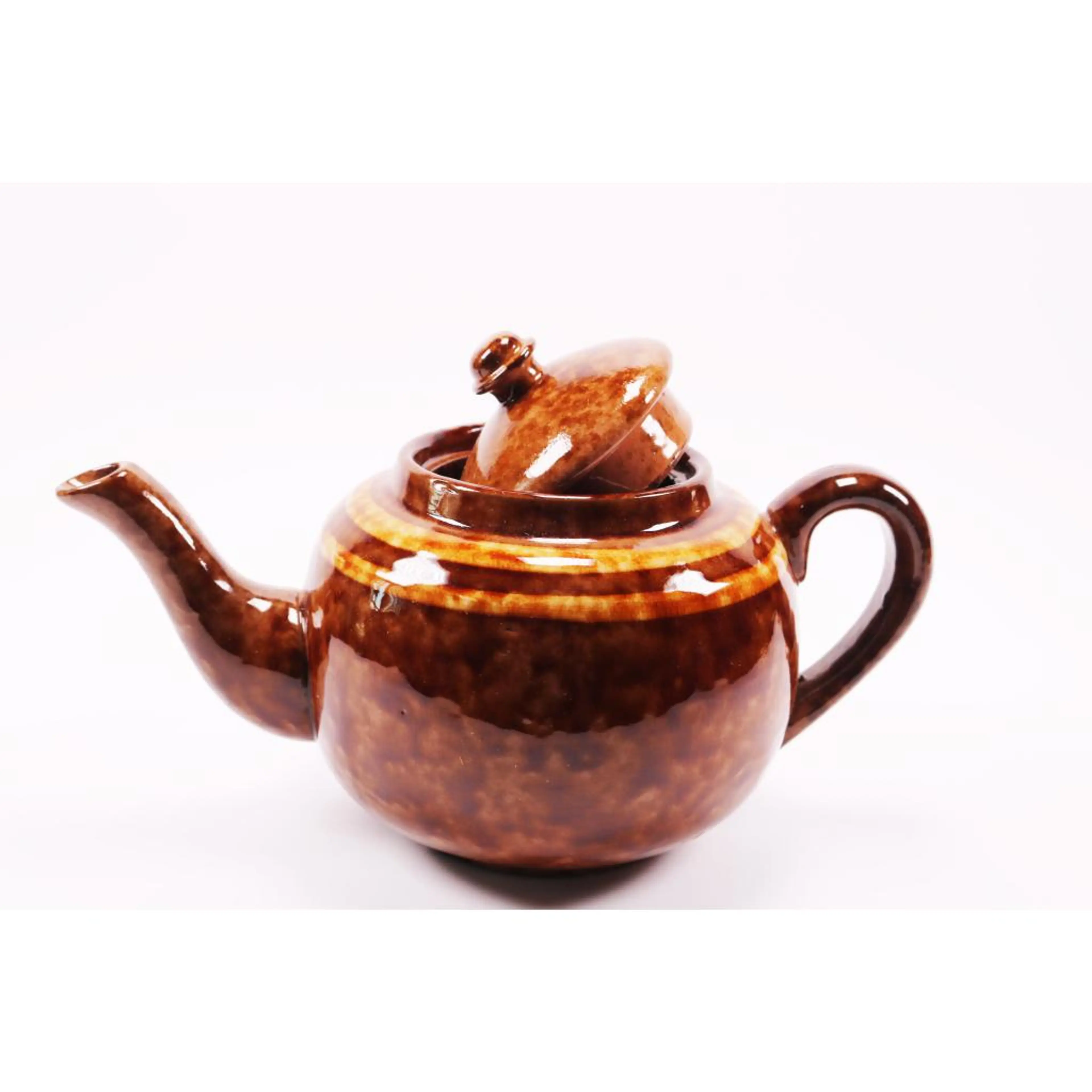 A Classic Vintage Brown Betty Sadler Teapot Small