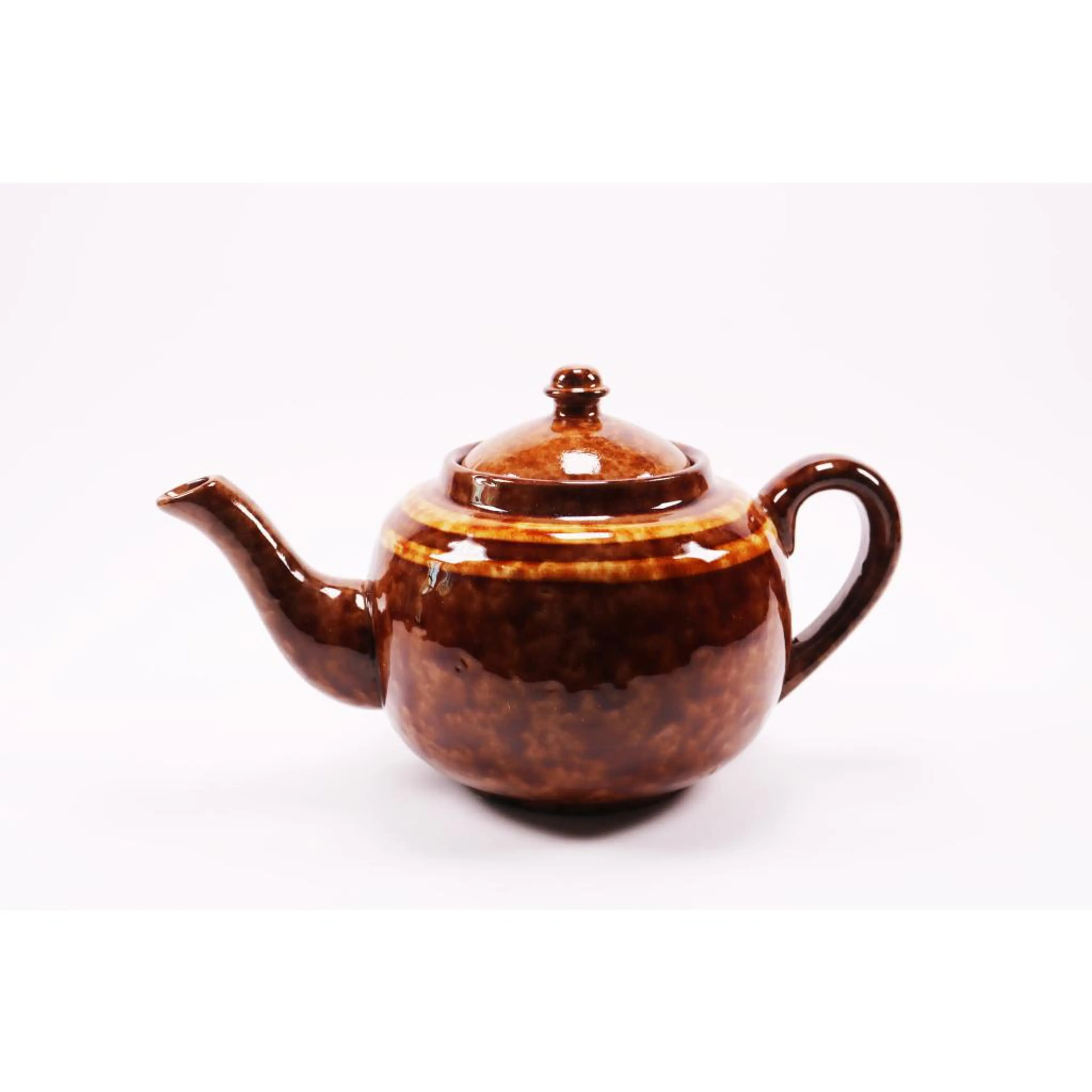 A Classic Vintage Brown Betty Sadler Teapot Small