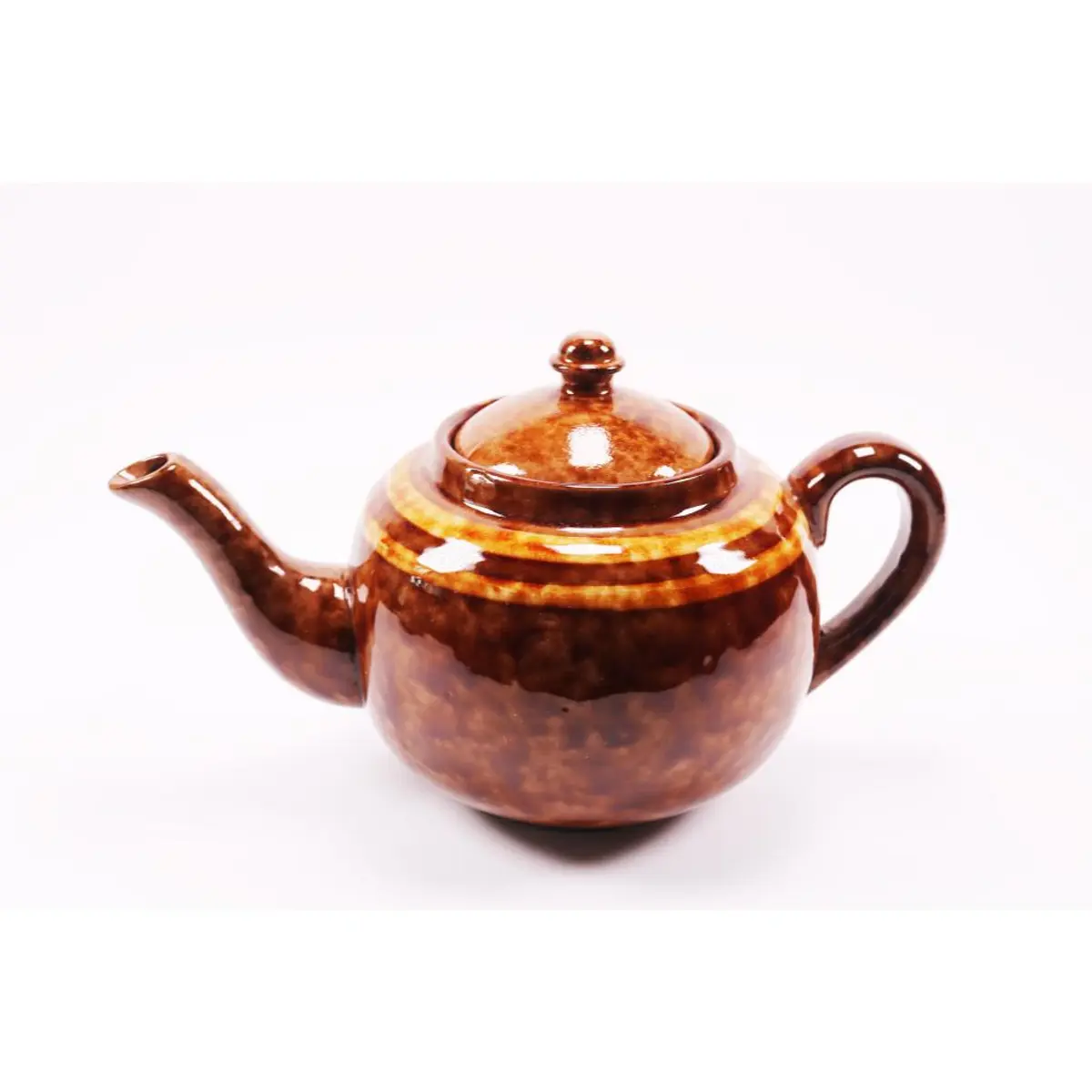 A Classic Vintage Brown Betty Sadler Teapot Small
