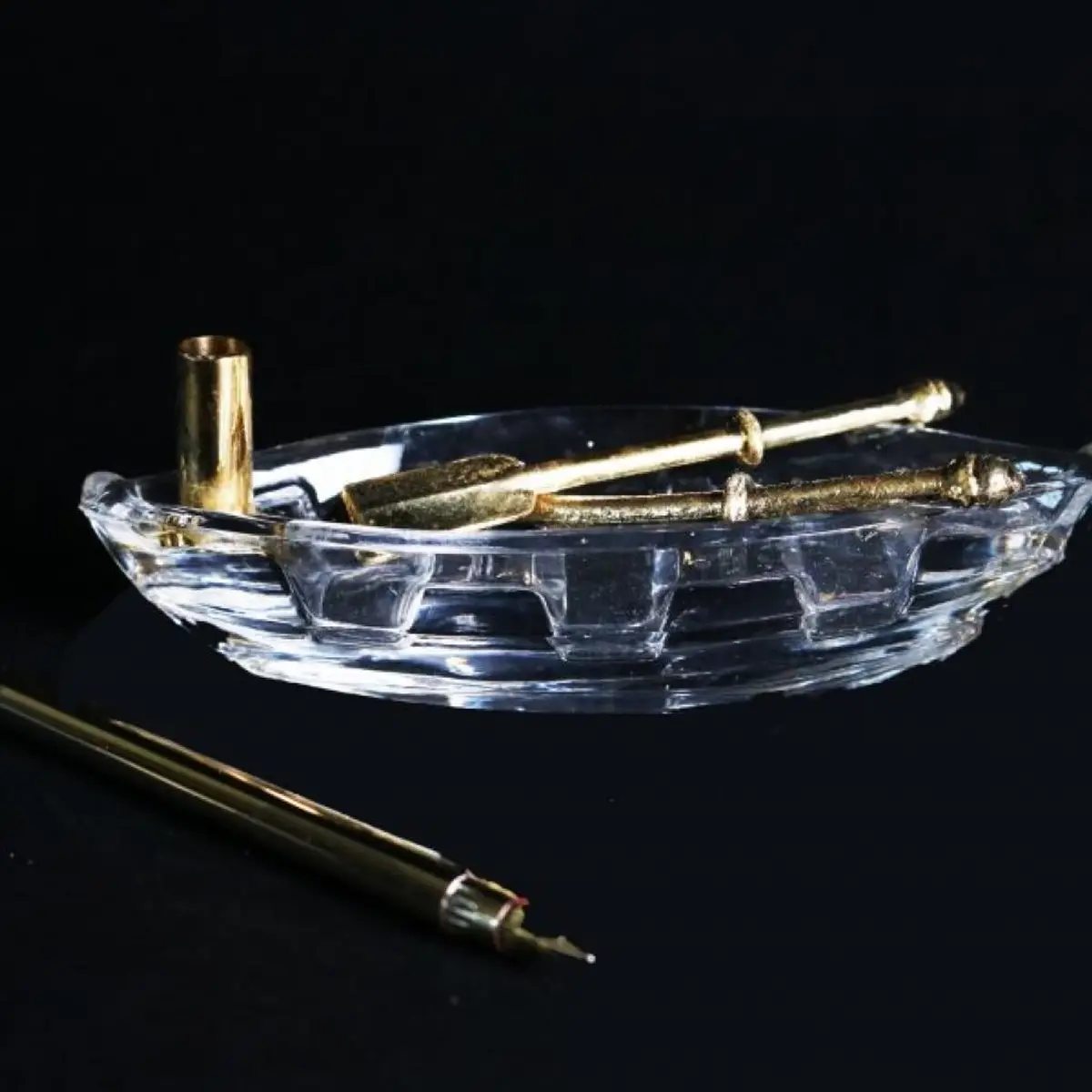 Crystal Boat With Pen Holder