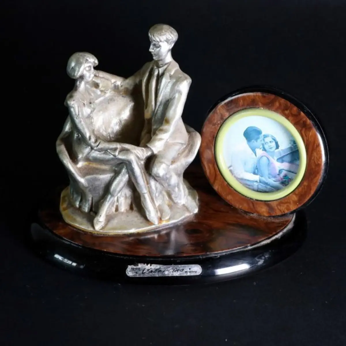 Figure Photoframe