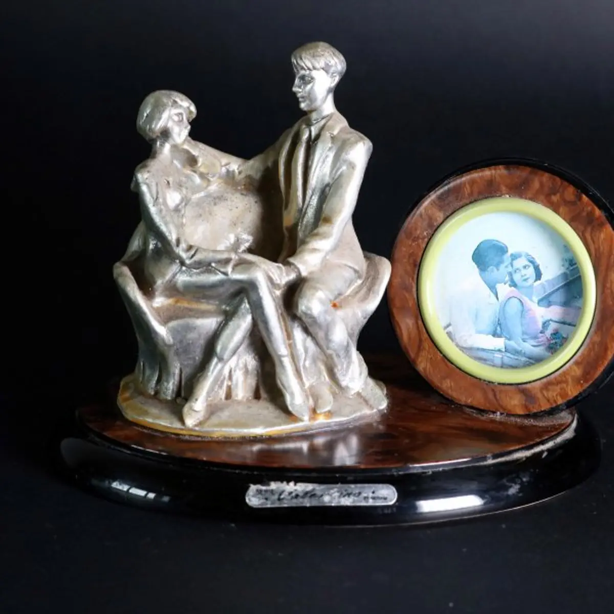 Figure Photoframe