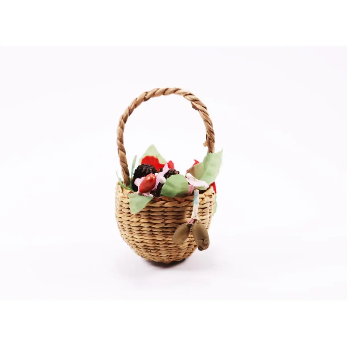 Figurine Basket
