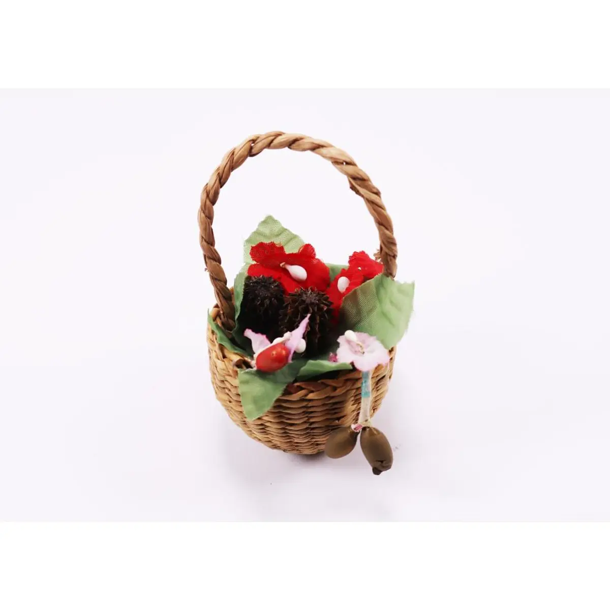 Figurine Basket