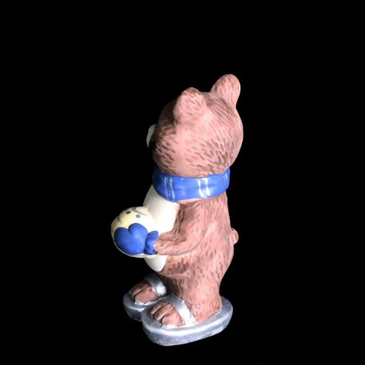 Figurine Bear With Ball