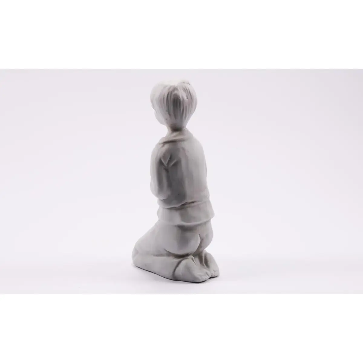 Figurine Boy Pray