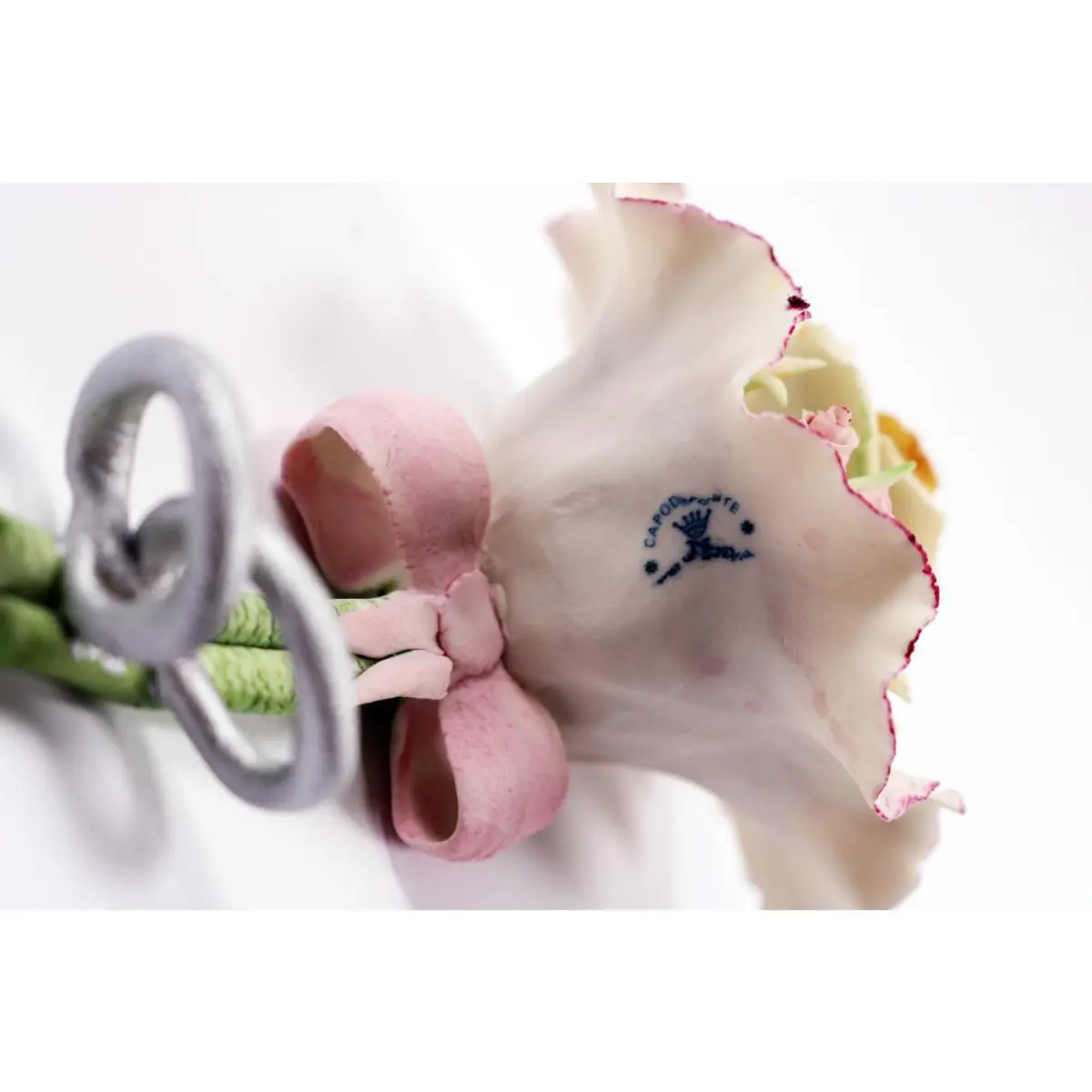 Figurine Flower Capodimonte Style