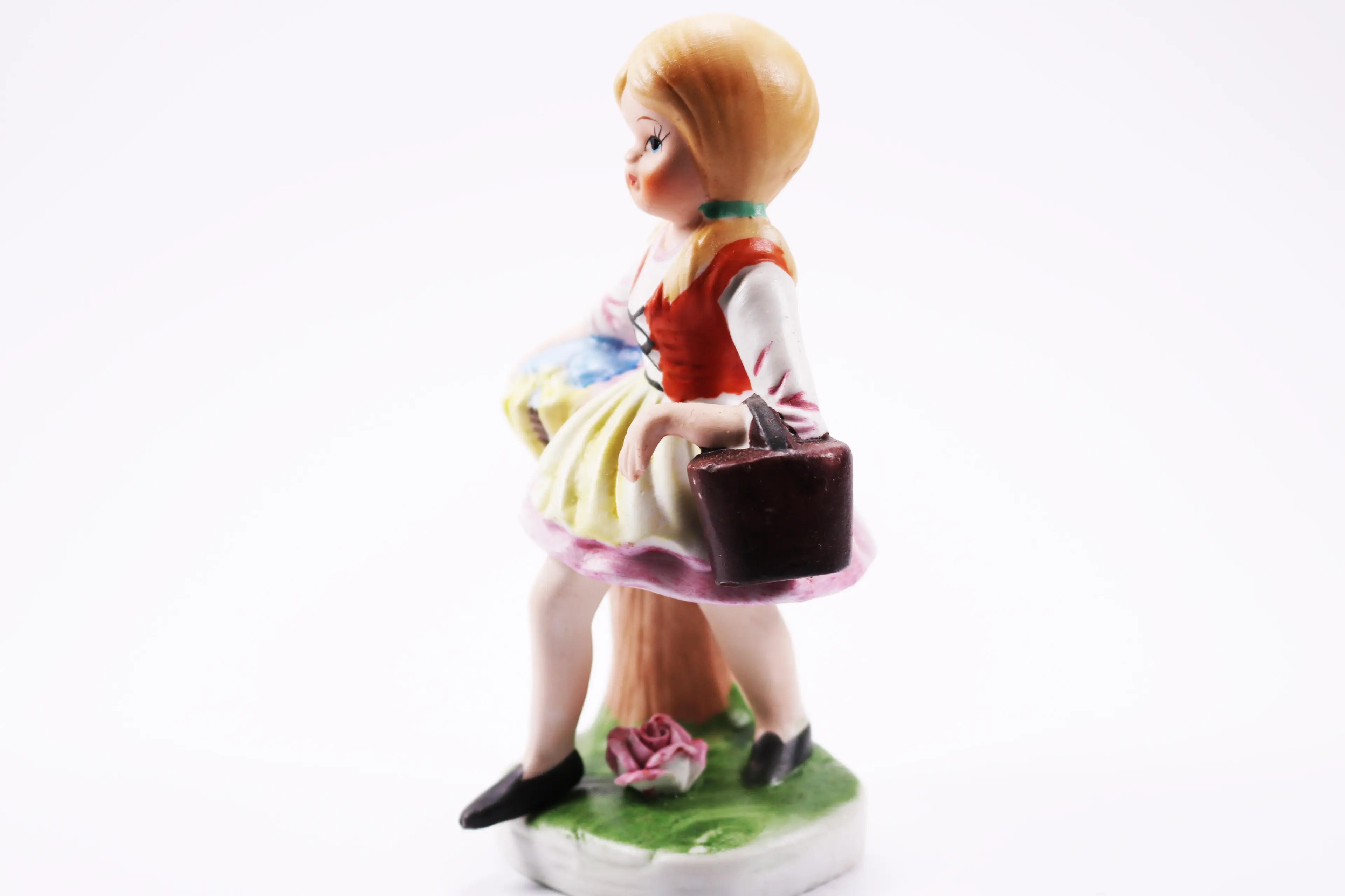 Figurine Girl