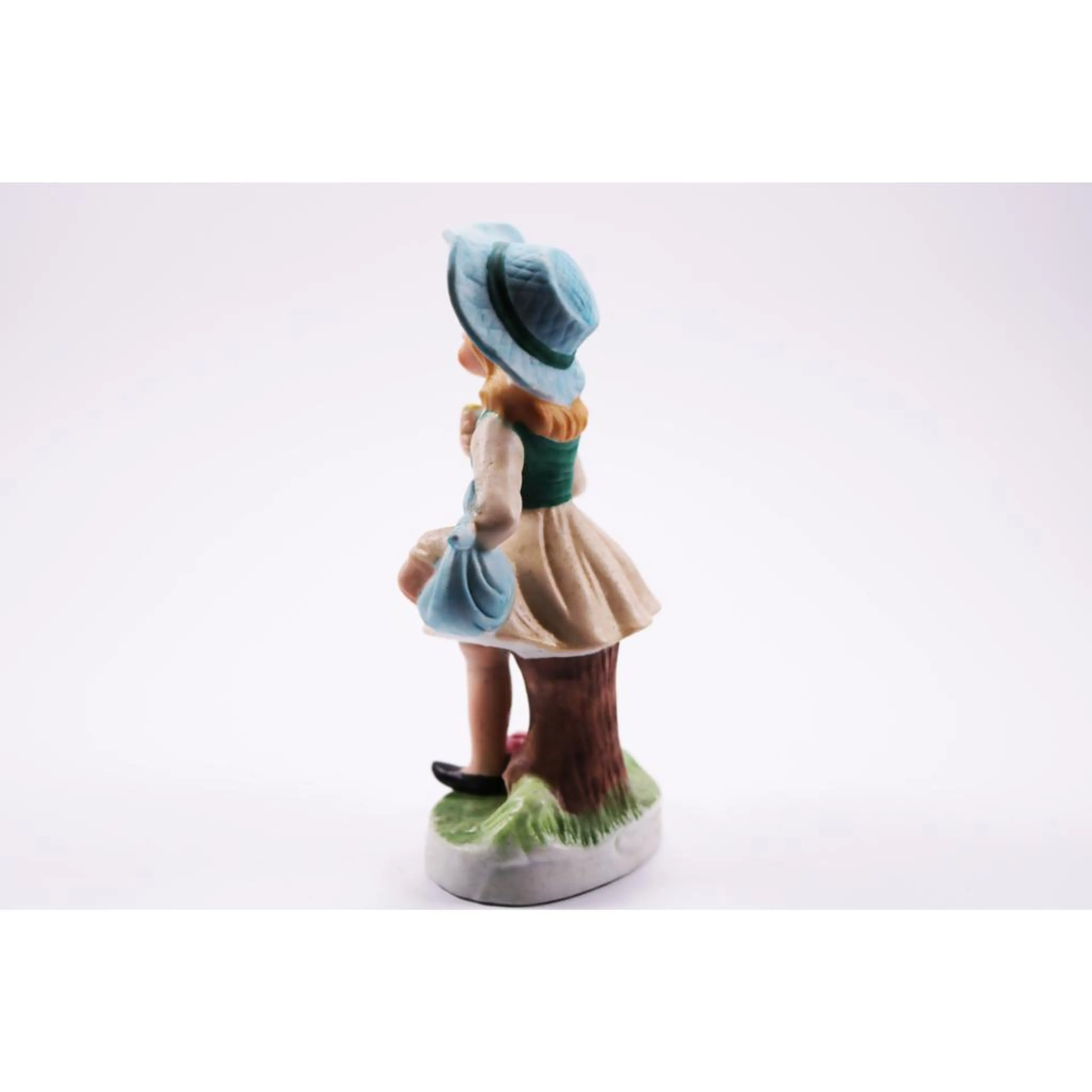 Figurine Girl Blue Hat