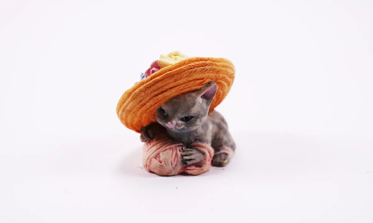 Figurine Small, Cat Grey
