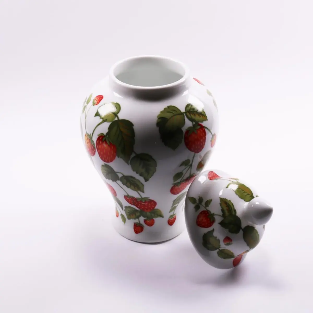 Jar With Lid Strawberries