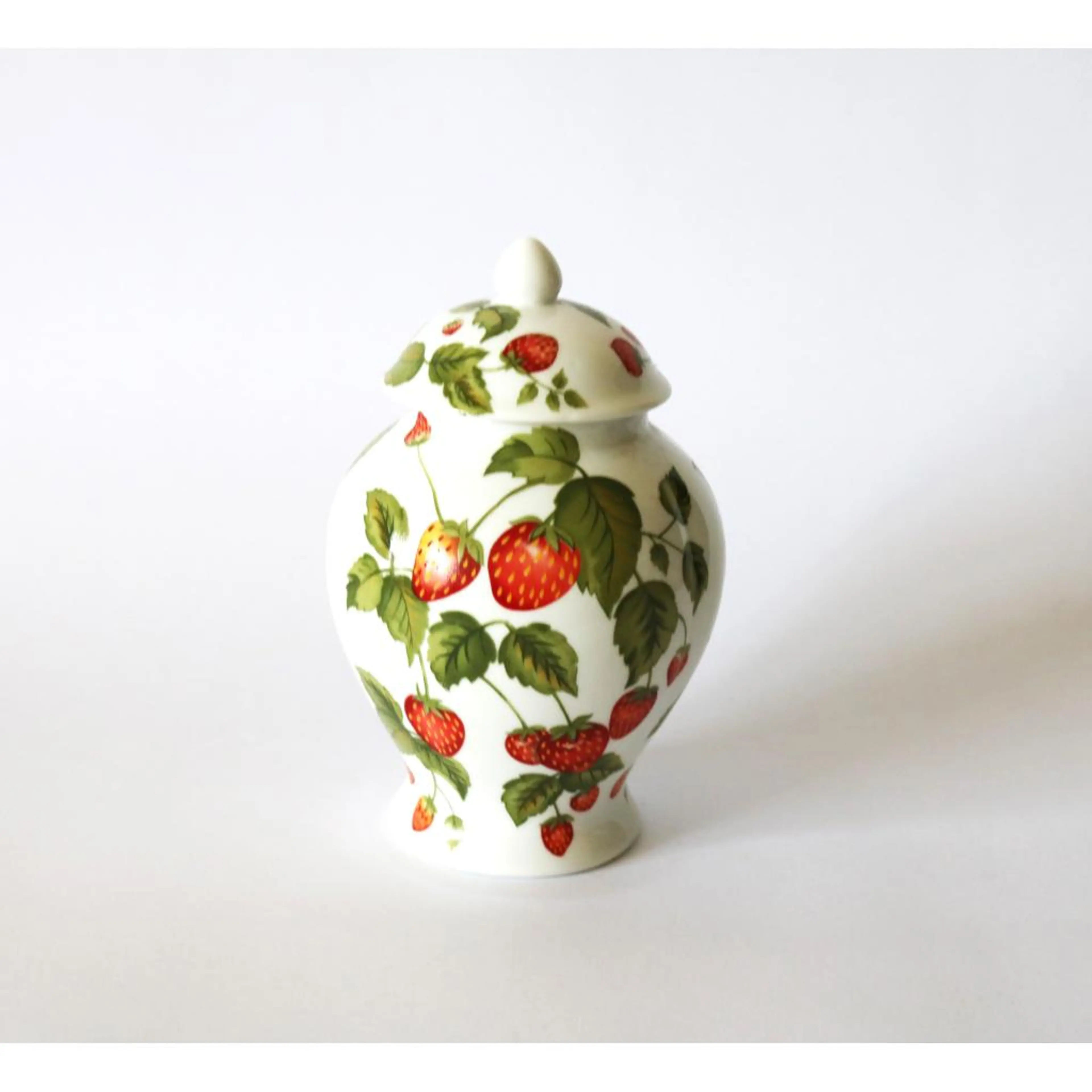 Jar With Lid Strawberry