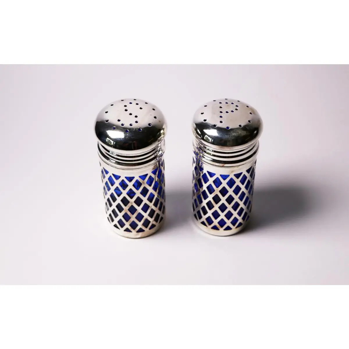 Salt And Paper Set Holder