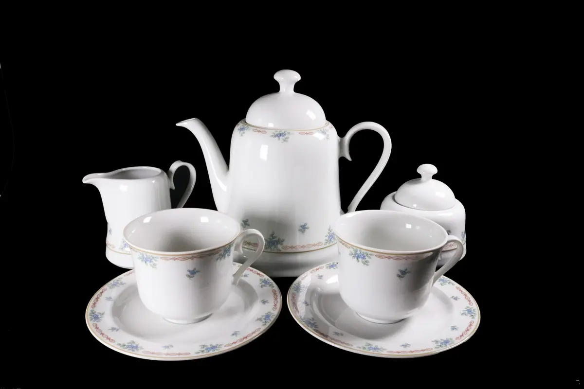 Tea/Coffee set Porcelain 12pcs.