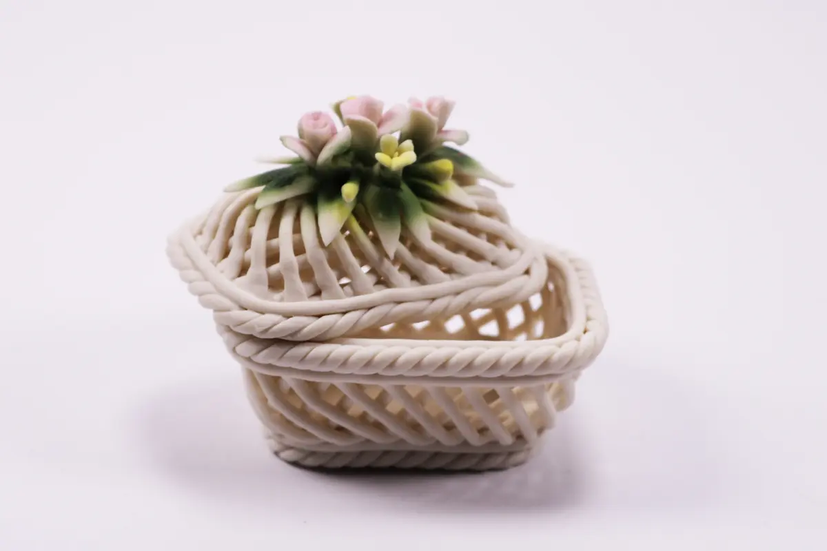 Vintage Capodimonte Style Italian Open Lattice Lidded Dish, Bowl, Pink Roses