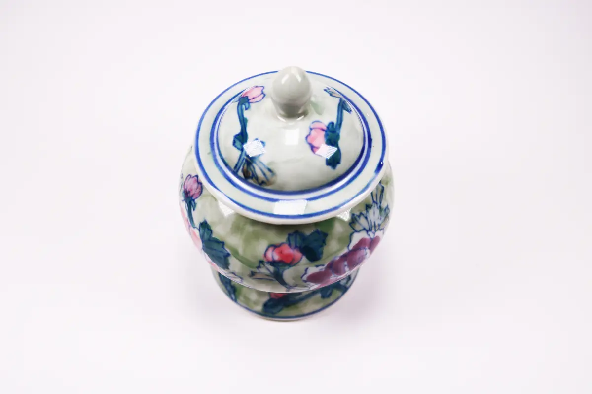 Vintage Hand Crafted Chinese Ceramic Jar Red Roses