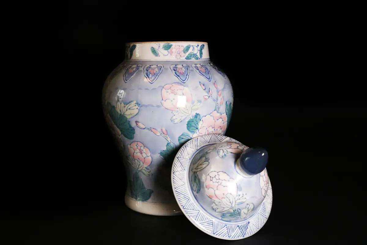 Vintage Hand Crafted Chinese Ceramic Jar Red Roses